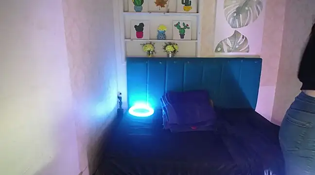 Snapshot of AnnaliOlsenX chatting on February 12, 2025, 2:10 pm AnnaliOlsenX online show from February 12, 2025, 2:10 pm