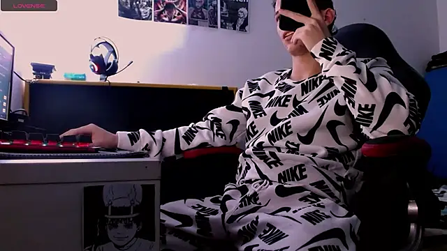 deividcloud36 online show from March 20, 2026, 11:06 pm