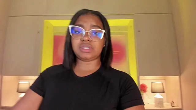 tamaraa smiith online show from April 16, 2026, 7:36 pm