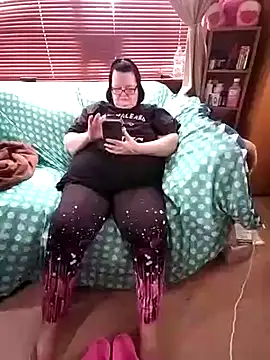 Bayou Woman68 online show from July 13, 2026, 7:46 pm