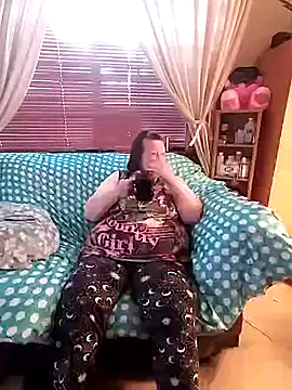 Bayou Woman68 online show from June 15, 2026, 3:01 pm