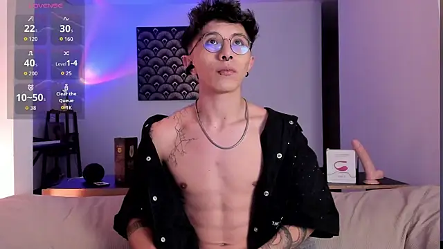 im  thomass online show from December 23, 2025, 2:33 am
