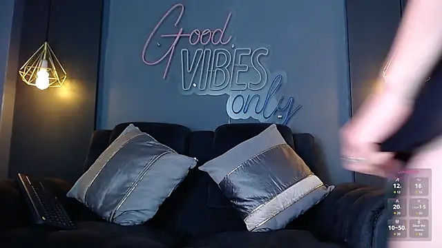 LOLIITA  LOVE online show from March 25, 2026, 4:39 pm