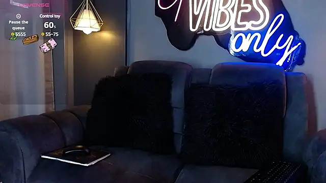 Snapshot of LOLIITA__LOVE chatting on March 20, 2025, 5:47 pm LOLIITA LOVE online show from March 20, 2025, 5:47 pm