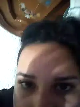  Miaaleon online show from October 17, 2025, 10:18 am