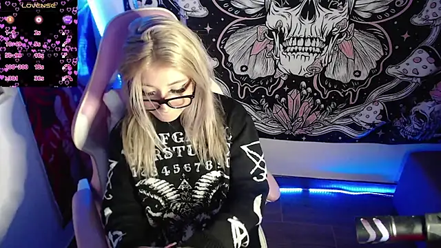 GamerCarrie online show from January 2, 2025, 5:35 am