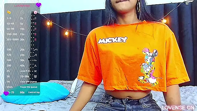 indianschoolgirl online show from March 11, 2025, 7:36 pm