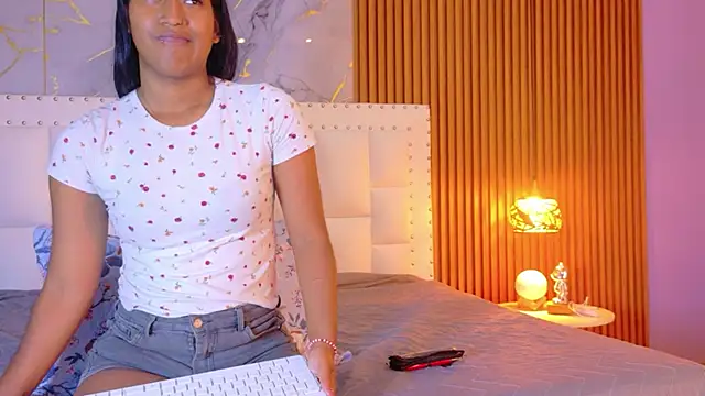 indianschoolgirl online show from April 8, 2026, 7:59 pm