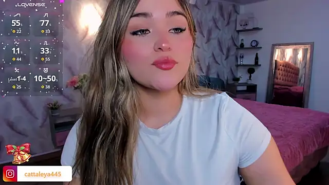 Snapshot of cattaleya___ chatting on November 22, 2025, 2:43 am cattaleya online show from November 22, 2025, 2:43 am