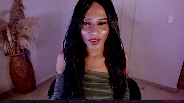 carolinemiller7 online show from January 10, 2026, 11:00 pm