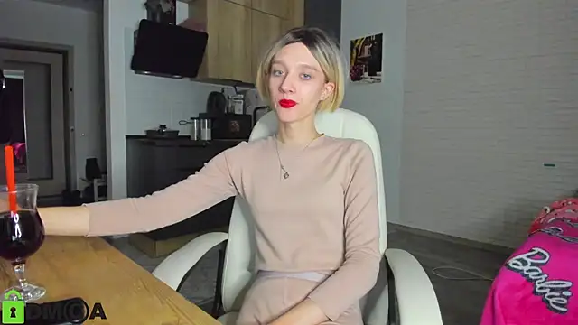  Alice Kitty online show from October 3, 2025, 4:14 am