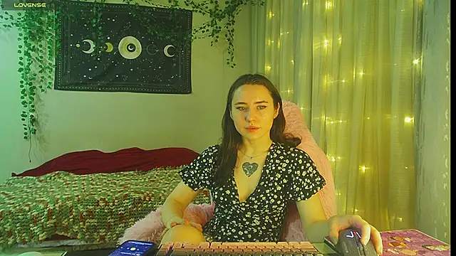 Aurora workerr online show from December 21, 2025, 11:12 am