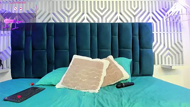 Abbyadams online show from October 24, 2025, 4:22 am