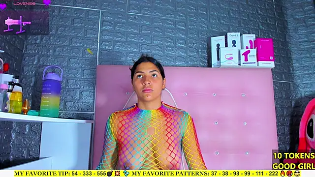 AriannaLewiis online show from September 26, 2025, 7:43 pm