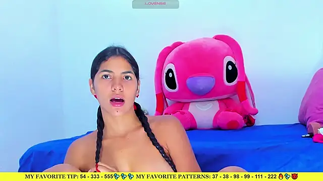 Snapshot of AriannaLewiis chatting on June 7, 2026, 7:52 pm AriannaLewiis online show from June 7, 2026, 7:52 pm