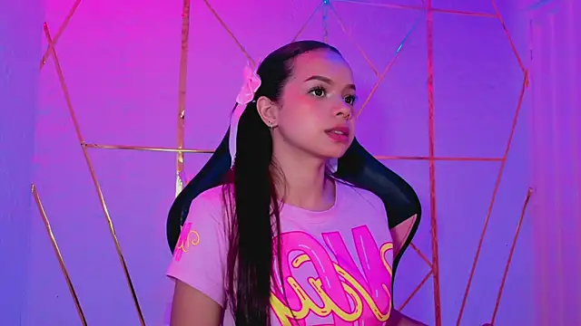 SheilaSmiith online show from November 27, 2025, 9:04 pm