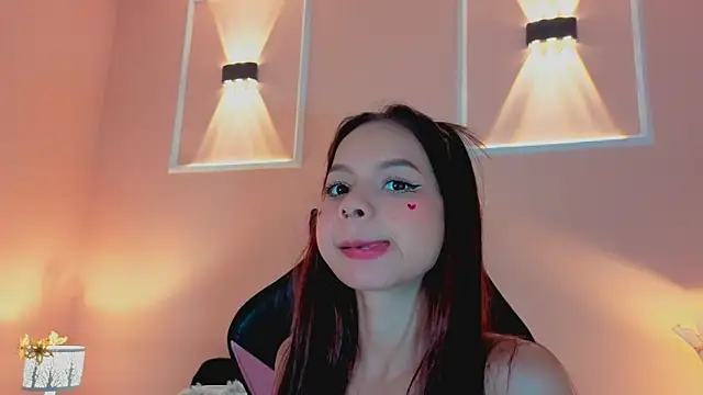 Snapshot of SheilaSmiith chatting on October 1, 2025, 5:01 am SheilaSmiith online show from October 1, 2025, 5:01 am