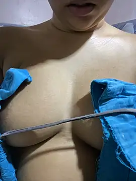 samayra124 online show from February 12, 2026, 2:28 pm