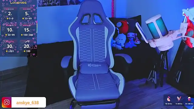 AnngelaSkye online show from February 12, 2026, 5:18 am