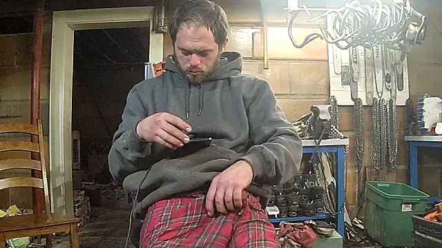 Bigoleslong98765 online show from March 25, 2026, 5:40 am