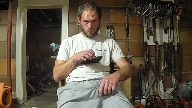 Bigoleslong98765 online show from November 1, 2025, 9:03 am