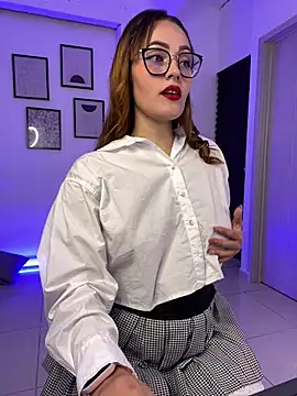 Miss-Abbii online show from March 7, 2025, 7:27 pm