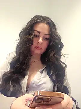 Snapshot of Britishbella chatting on February 5, 2026, 3:08 pm Britishbella online show from February 5, 2026, 3:08 pm
