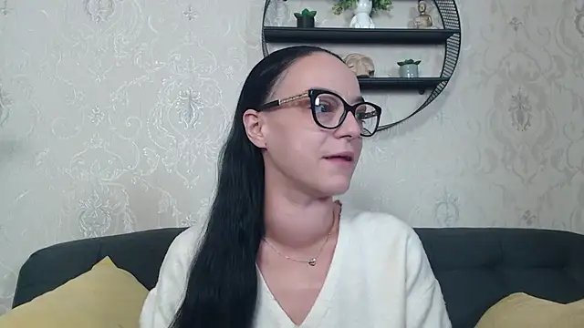 Snapshot of IzabelllNoir chatting on November 9, 2025, 10:19 am IzabelllNoir online show from November 9, 2025, 10:19 am