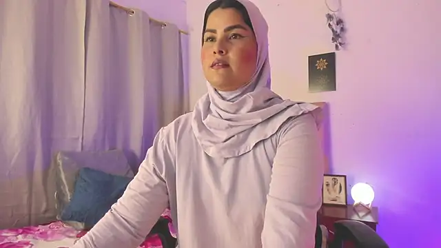 AishaAmin  online show from June 10, 2026, 12:28 pm