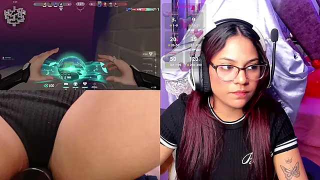 Snapshot of PetiteSophie_ chatting on February 10, 2025, 5:09 pm PetiteSophie online show from February 10, 2025, 5:09 pm