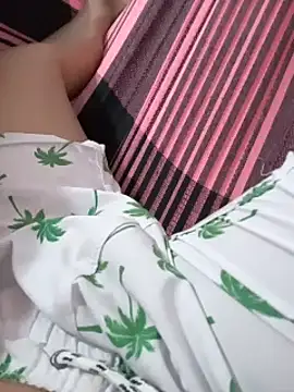 Snapshot of maikinhopL chatting on January 21, 2025, 5:05 am maikinhopL online show from January 21, 2025, 5:05 am