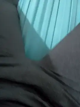 Snapshot of maikinhopL chatting on December 6, 2024, 2:40 am maikinhopL online show from December 6, 2024, 2:40 am