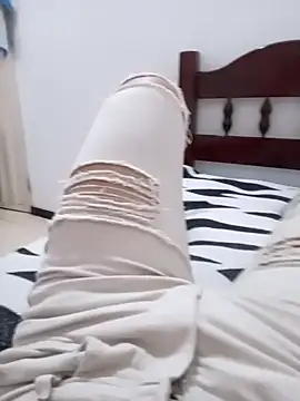 Snapshot of maikinhopL chatting on January 27, 2025, 3:04 am maikinhopL online show from January 27, 2025, 3:04 am