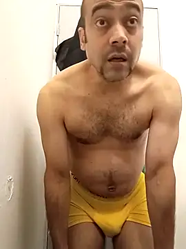 Entretener online show from April 5, 2026, 11:55 pm