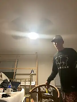 Snapshot of buckaztecc chatting on February 26, 2025, 7:02 am buckaztecc online show from February 26, 2025, 7:02 am