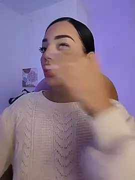 Sara LipsX online show from November 22, 2025, 2:32 am