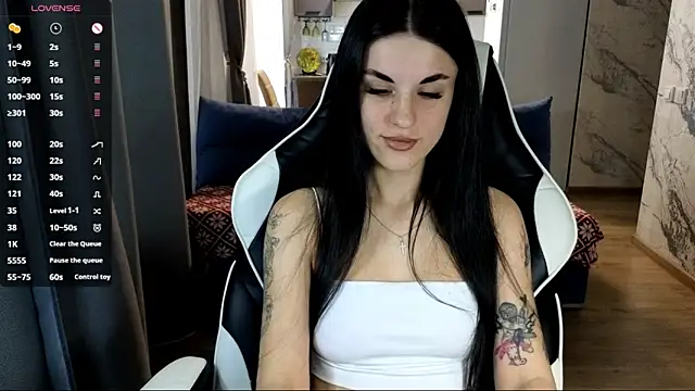 Mary   Moore online show from November 8, 2025, 7:56 am