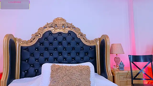 AdelinaVans online show from November 11, 2025, 11:38 am