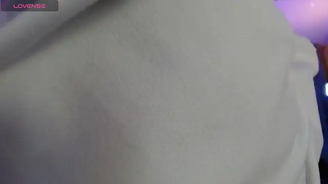 vitoria23  online show from March 12, 2025, 1:08 pm