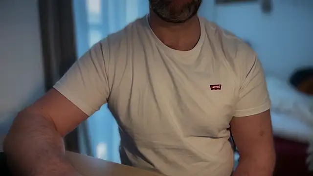 Mr Beef online show from January 11, 2026, 1:29 pm