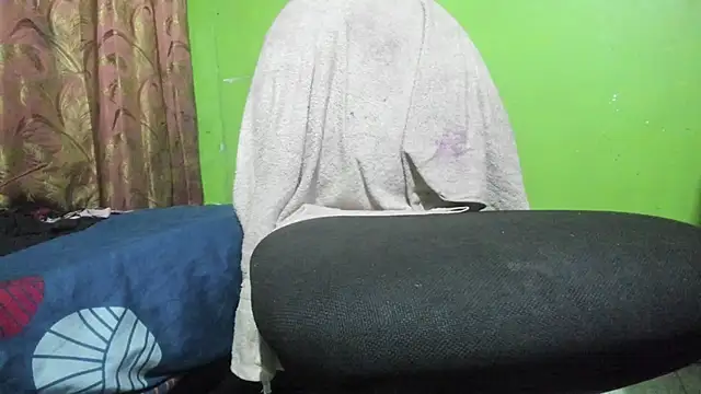 Brenda Smith69 online show from November 20, 2025, 8:42 pm