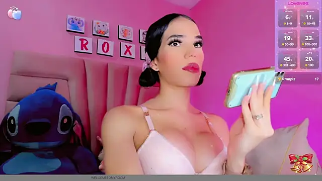 Snapshot of RoxStarts chatting on December 22, 2024, 2:28 am RoxStarts online show from December 22, 2024, 2:28 am