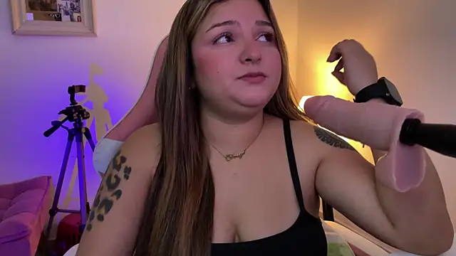 SweetPaige  online show from March 24, 2026, 1:22 pm