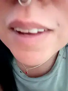 Snapshot of Celestte22 chatting on February 2, 2025, 3:10 am Celestte22 online show from February 2, 2025, 3:10 am