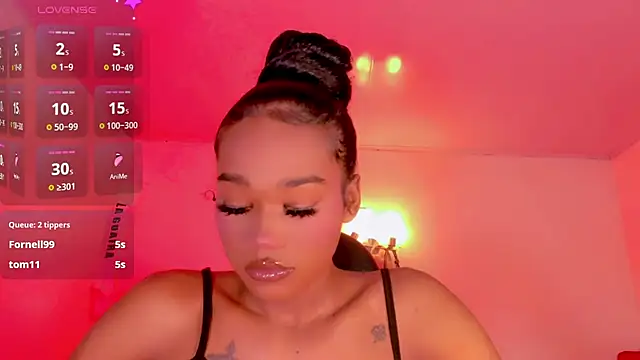 Snapshot of naomy__xx chatting on February 25, 2026, 11:26 pm naomy xx online show from February 25, 2026, 11:26 pm