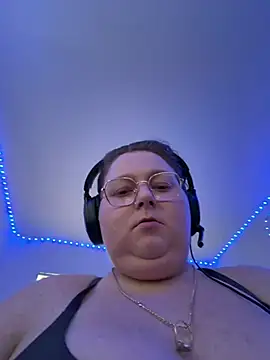 BBW2320 online show from June 30, 2026, 11:16 pm