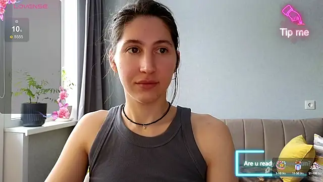 Snapshot of marrycolins chatting on February 9, 2025, 4:46 am marrycolins online show from February 9, 2025, 4:46 am