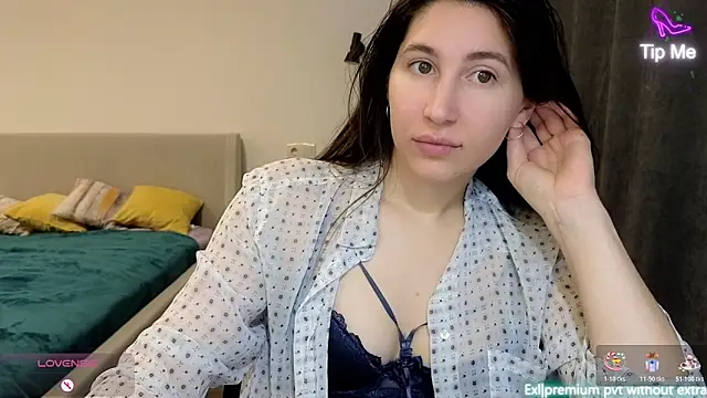 marrycolins online show from February 10, 2026, 2:43 am