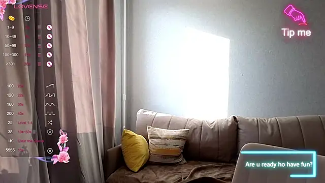 Snapshot of marrycolins chatting on February 19, 2025, 4:12 am marrycolins online show from February 19, 2025, 4:12 am