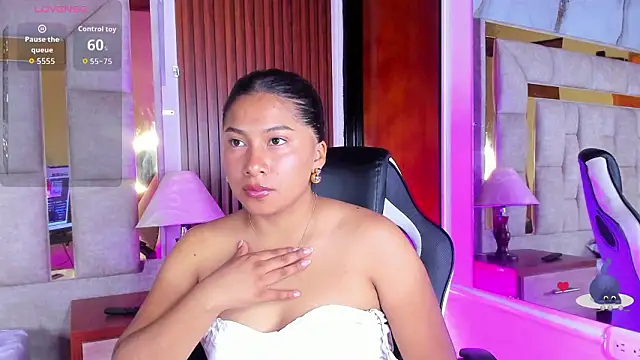 LinnaGardenia online show from March 12, 2026, 1:15 pm